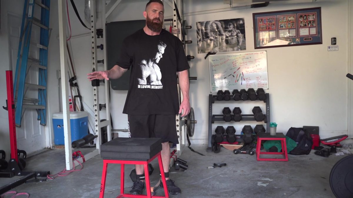 Banded Leg Extension