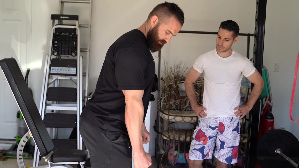 Banded tricep pressdown